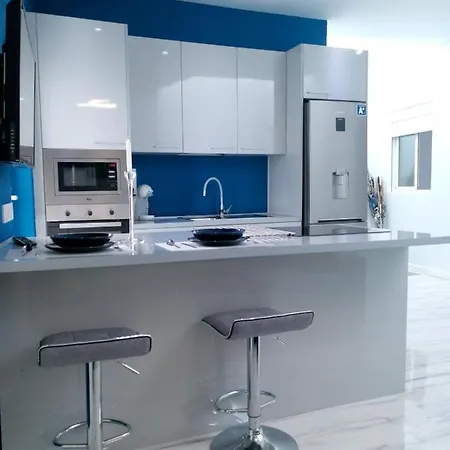 Spacious In Palmas De Gran Canaria 140 M² Parking Included *